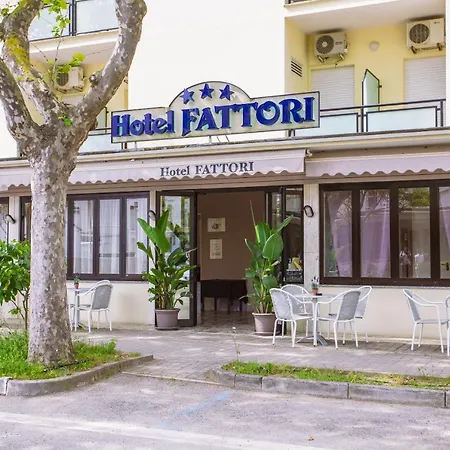 Fattori 3* צ'סנטיקו